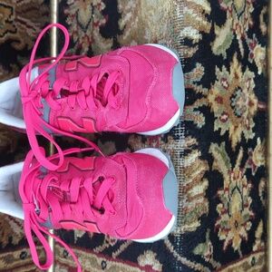 New Balance encap shoes